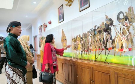 AKN Seni dan Budaya Yogyakarta Gelar Pesta Wayang