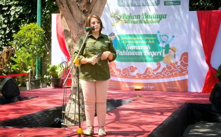 Pemda DIY Meningkatkan Daya Saing PKL Teras Malioboro