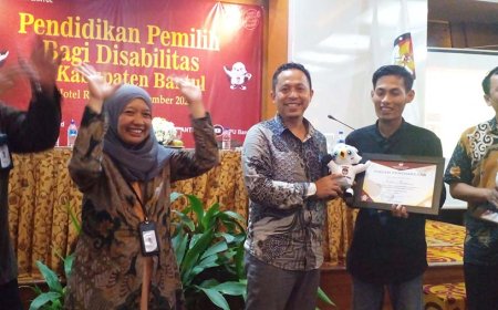 Penyandang Disabilitas Mendapat Pendidikan Politik, Bilik Suara Jangan Terlalu Tinggi
