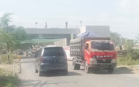Debu Proyek Jalan Tol Jogja-Solo Juga Kotori Jalan Provinsi