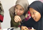 Atiqoh Mengunjungi Pabrik Bulu Mata, Beri Motivasi Kaum Perempuan