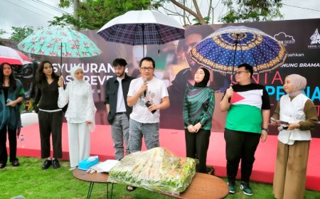 Puthut EA dan Hanung Bramantyo Bawa Novel Best Seller ke Layar Lebar