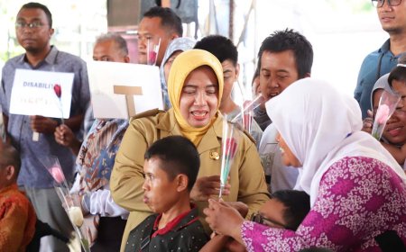 Tingkatkan Kualitas Hidup Masyarakat Marginal, 25 Desa Inklusi Menerima Penghargaan  