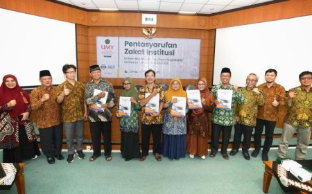 UMY Salurkan Zakat Rp 3 Miliar