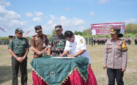 Wakil Bupati Klaten Meresmikan Jalan Beton Program KBMKB
