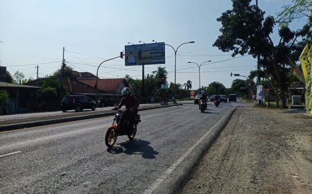 Kendaraan Pelat B dan D Mendominasi Jalur Daendels Purworejo