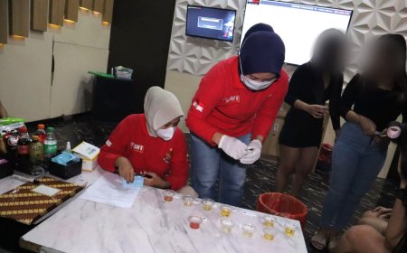 Pengunjung dan Karyawan Tempat Hiburan di Kebumen Menjalani Urine
