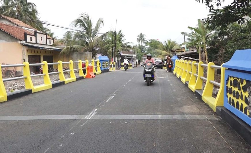 Jembatan Tebo Selesai Dibangun Pengguna Jalan Kabupaten Tidak Lewat Jembatan Darurat