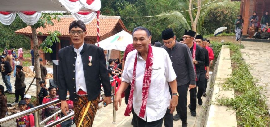 20 Grup Kesenian Tampil di Hadapan Ketua Komisi III DPR RI Bambang Wuryanto