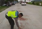 Pengendara Motor Meninggal Diduga Terjatuh setelah Tertimpa Baliho Kampanye