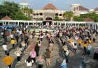 UMY Gelar Senam Milad dan Meluncurkan Logo Baru Breaking the Barriers