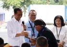 Bagikan Beras Cadangan Pangan, Mujiatun Nangis Bertemu Jokowi