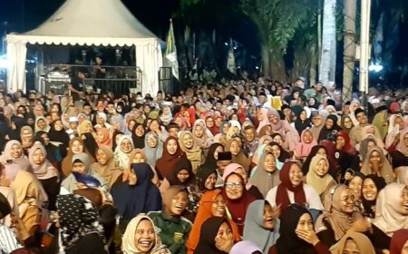 Ribuan Orang Mengikuti Doa dan Shalawat Ibu Pertiwi