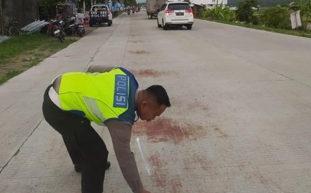 Pengendara Motor Meninggal Diduga Terjatuh setelah Tertimpa Baliho Kampanye
