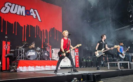 Setelah 27 Tahun Bermusik, SUM 41 Gelar Konser Perpisahan di Jogja