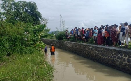 Pencari Rumput Menemukan Sesosok Mayat di Sungai