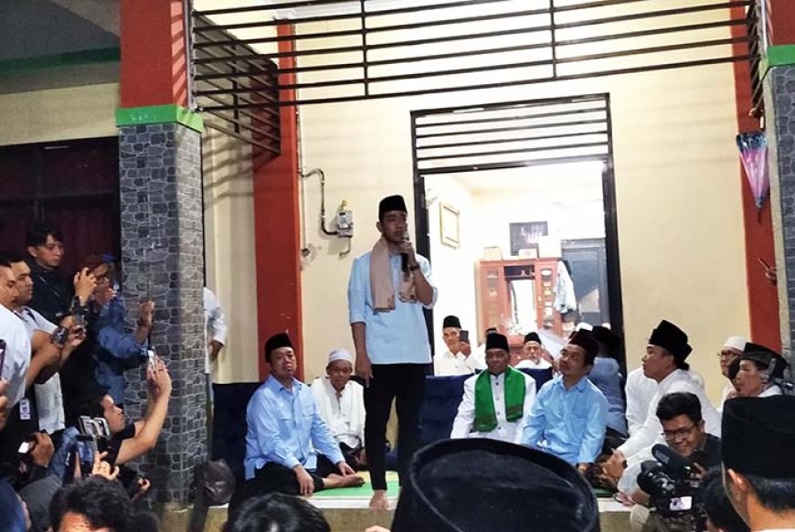 Kunjungi Ponpes As-Syarof, Gibran Berpesan Kawal Dana Abadi Pondok Pesantren