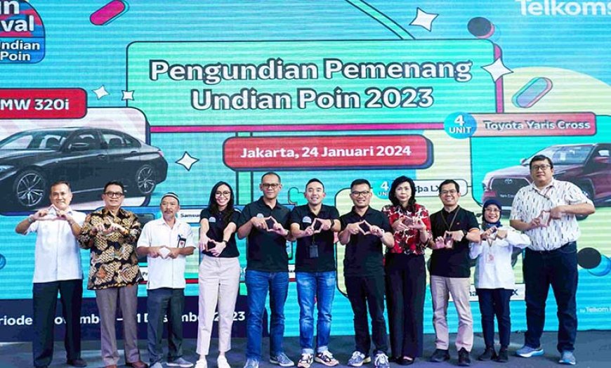 Telkomsel Bagikan Lima Mobil Mewah untuk Pemenang Program Undian Poin Festival 2023