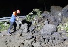 Tebing Batu Longsor, Jalan Provinsi di Sempor Sempat Tak Bisa Dilewati