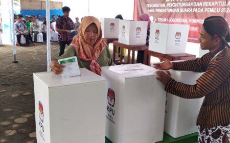 KPU Purworejo Gelar Simulasi Pemungutan Suara di TPS 1 Desa Jogoresan