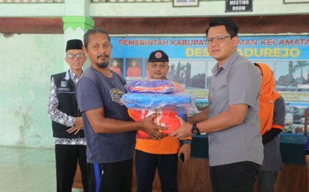 Warga Prambanan Terdampak Hujan Deras Peroleh Bantuan