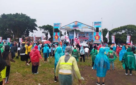 Dalam Guyuran Gerimis, Ratusan Orang Ikut Senam Gemoy di Jogja