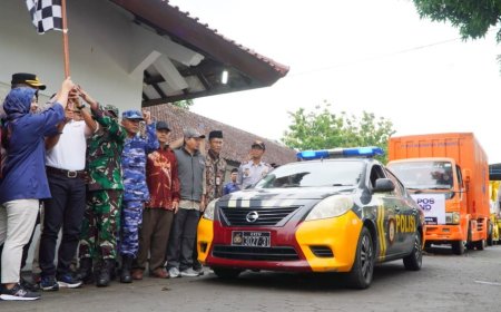 Dikawal Ketat Polisi dan Tentara, Logistik Pemilu Mulai Didistribusikan
