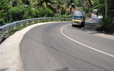 Jalan Menuju Pantai Selatan Kebumen Kondisinya Mantap