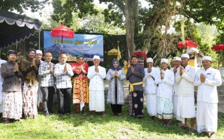 Sambut Hari Suci Nyepi, Bupati Kustini Menghadiri Upacara Giri Kerti