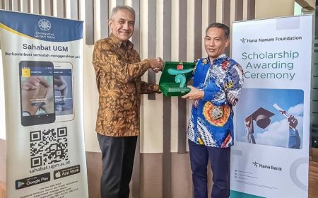 Untuk 100 Mahasiswa, Hana Bank Menyalurkan Beasiswa Pendidikan Total Rp 1 M