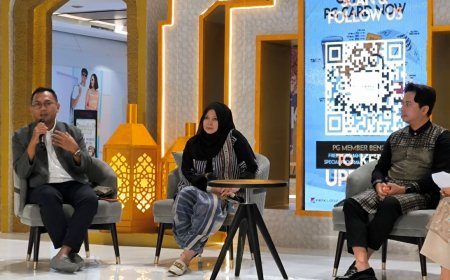Desainer Sutardi Berbagi Cara Membangun Bisnis