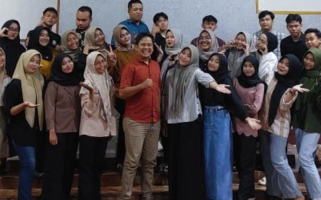 KSR STIKES Pemkab Purworejo Membagikan Takjil