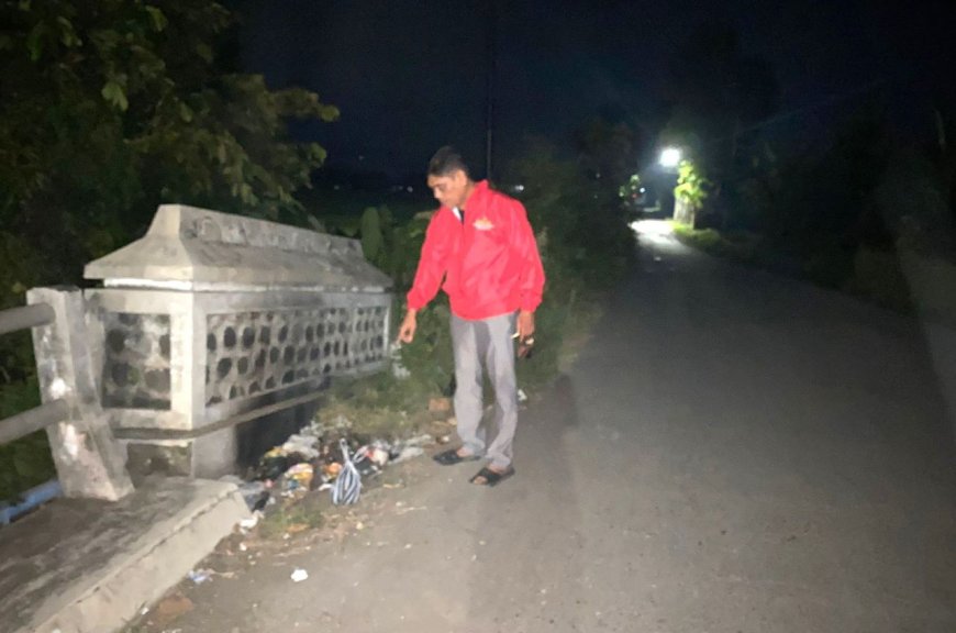 Petugas Polsek Kebumen Menemukan 1 Kilogram Bubuk Petasan di Tepi Jalan