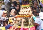 Ribuan Warga Mengikuti Tradisi Syawalan di Bukit Sidoguro Klaten 