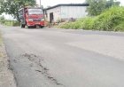 Dilewati Angkutan Galian Golongan C, Jalan Tulung-Cokro Rusak Lagi 