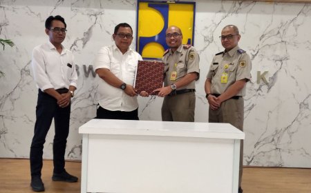 BPN Purworejo Menyerahkan Hasil Pengadaan Lahan Bendungan Bener ke BBWSSO