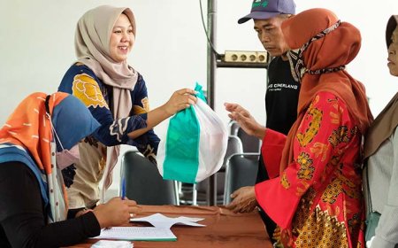 Injourney Destination Management Salurkan 3100 Paket Sembako  Kepada Masyarakat Pra Sejahtera