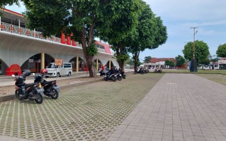 Libur Lebaran, Parkir di Alun-alun Kebumen Dipungut Retribusi 