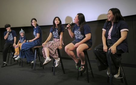 Sutradara Dua Hati Biru Ungkap Tantangannya saat Garap Film Sekuel