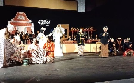 Penonton Terpesona, Komunitas Seni Purworejo Pentas Memperingati Hari Kartini