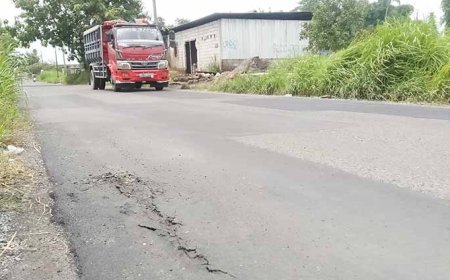 Dilewati Angkutan Galian Golongan C, Jalan Tulung-Cokro Rusak Lagi 