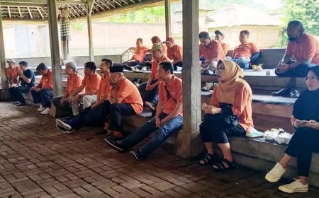 Sektor Pariwisata Lokomotif Pembangunan Perekonomian Daerah