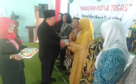 Khidmat dan Haru, Halal Bihalal Diwarnai Pelepasan Guru Purnatugas