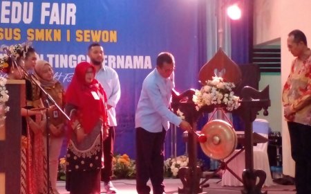 Begitu Dibuka, Ratusan Pelajar Menyerbu Lokasi Job Fair