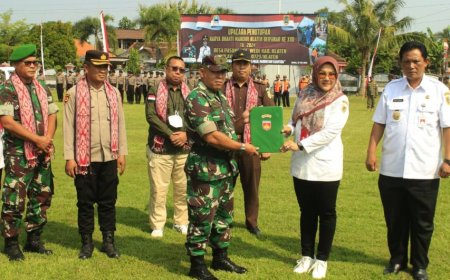 Bupati Klaten Sri Mulyani Menutup Program KBMKB