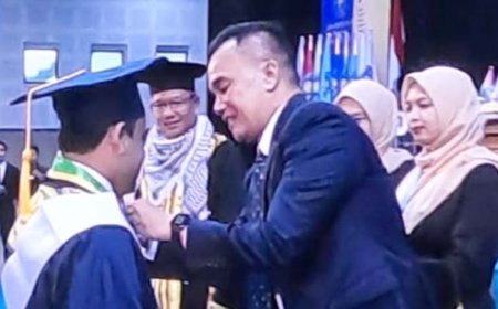 Masa Depan Tak Pasti, VP Pertamina Corporate University Berikan Pesan Khusus untuk Wisudawan UII