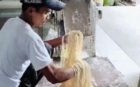 Pertama di DIY, Warung Alif Membuat Mi Ayam dan Bakso Sorgum