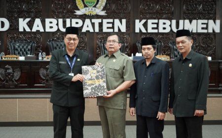 Pimpinan DPRD Kebumen 2024 - 2029 Peroleh Fasilitas Kendaraan Dinas Baru