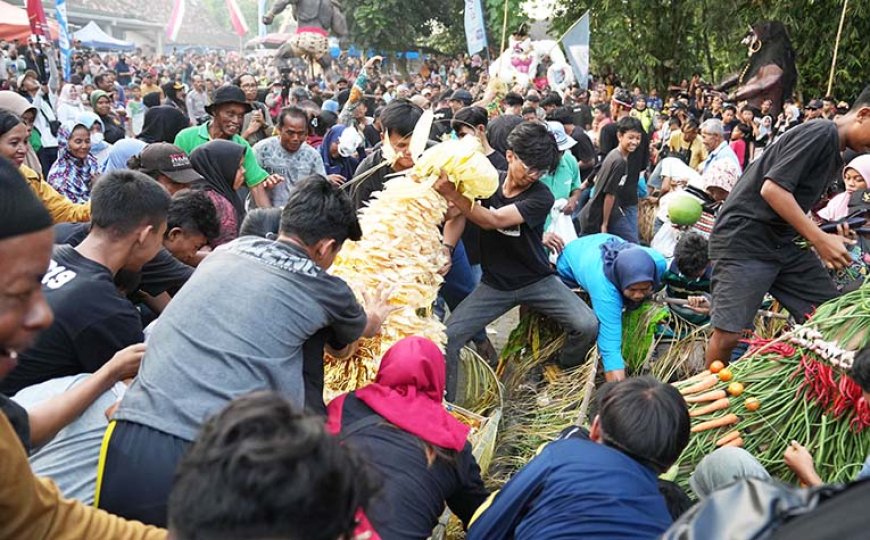 Merti Desa Mbah Bregas Jadi Sarana Menyatukan Warga