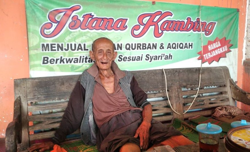 Sepenggal Kisah Kakek Solihin Pedagang Kambing Legendaris yang Tidak Lagi Mengejar Pembeli ke Luar Kota